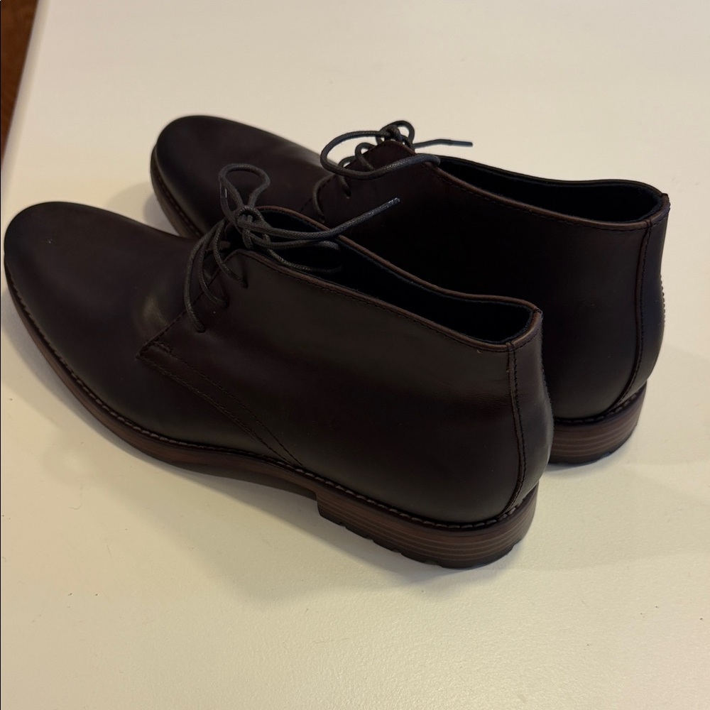 Jos. A. Bank Men's Brown Leather Ankle Boots Sz 12.  NWOB. Box34